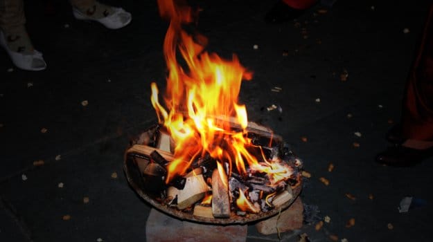 lohri_625x350_61452669101.jpg